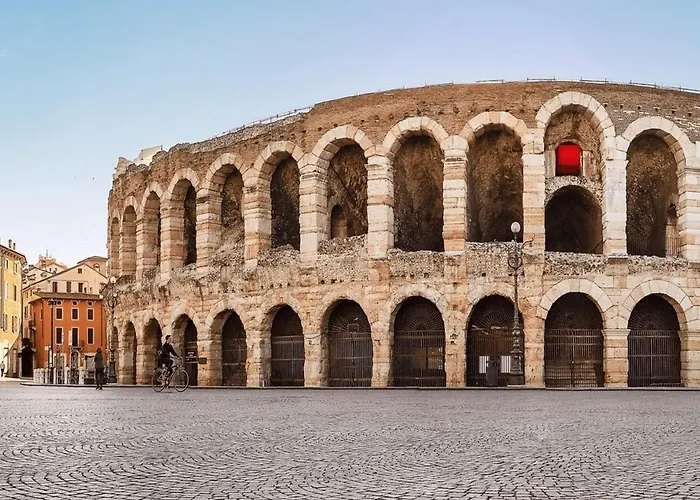 - Arena - Panoramic View - Central Apartment